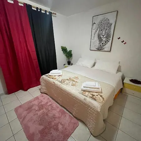 فندق مبيت وإفطار La Casa Di Martin *